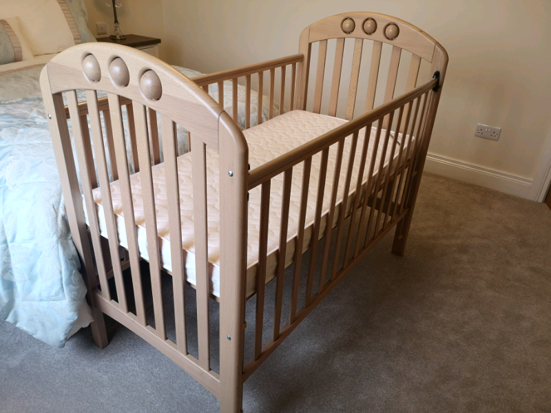 mamas and papas amelia cot dimensions